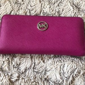 Michael Kors wallet